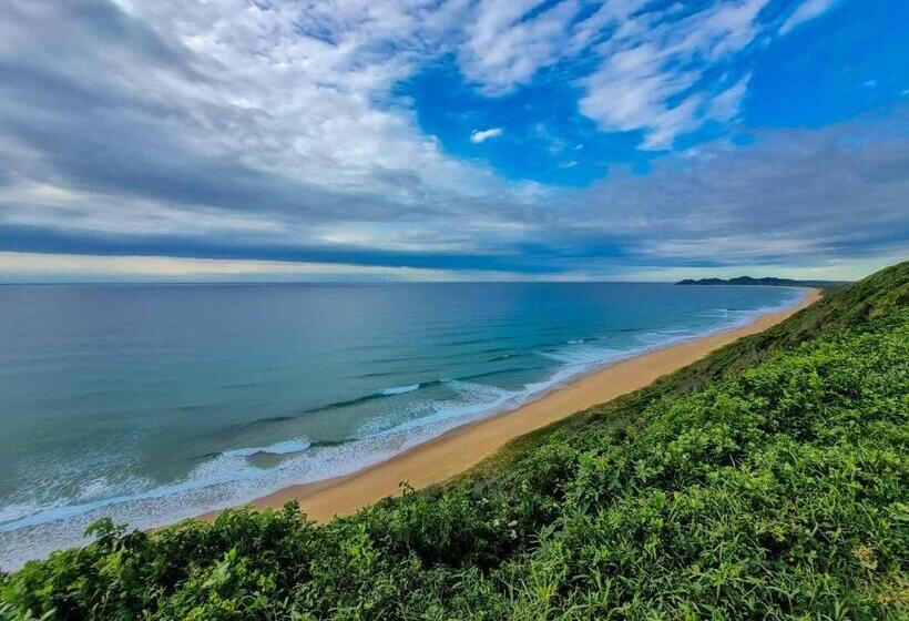 בית מלון כפרי Sky Island Resort