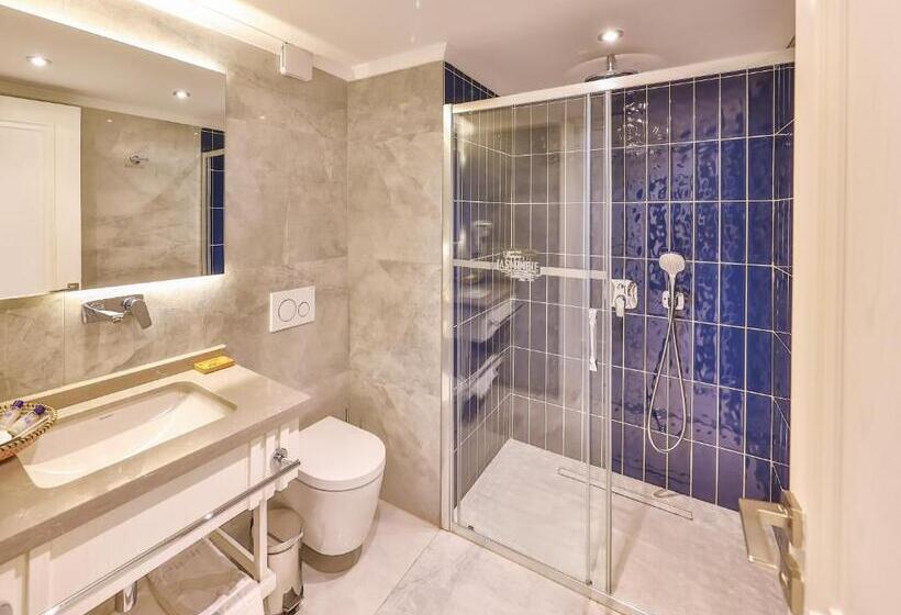 Jasmine Otel
