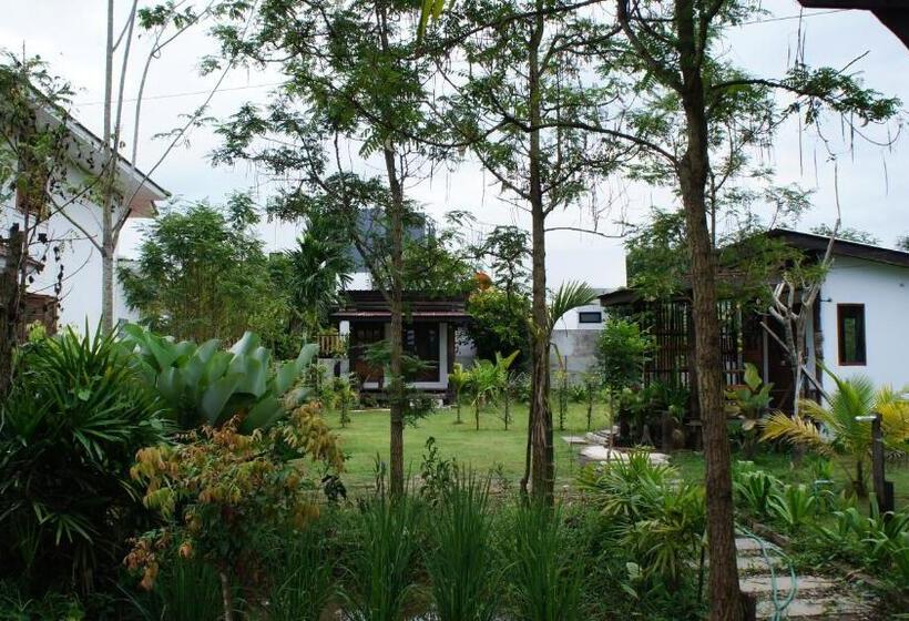 膳宿费 Baan Suan La Moon