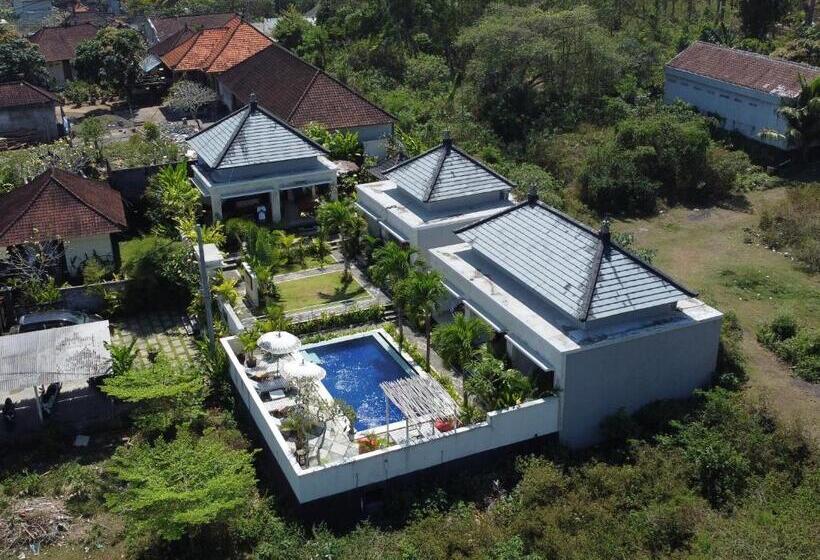 پانسیون Puja Uluwatu Village