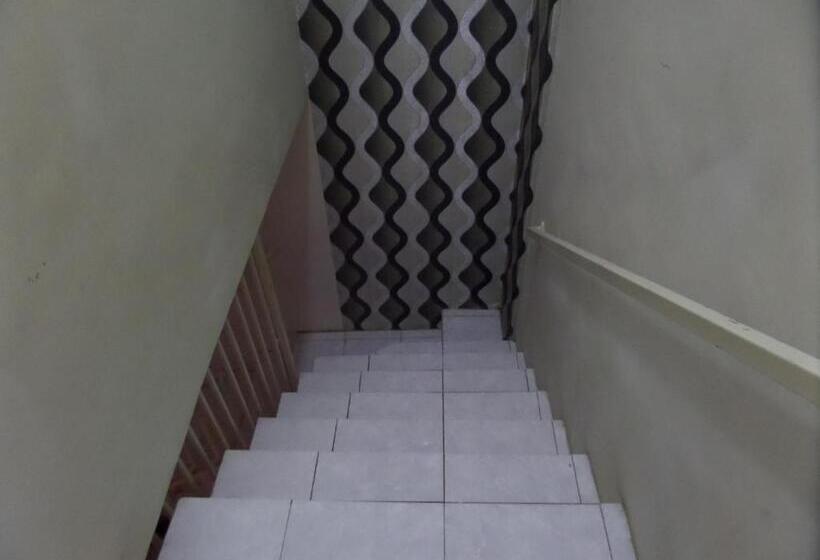 بنسيون Rumah Singgah Brm