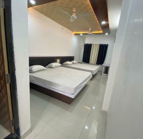 Pensão Shri Bhanwardeep