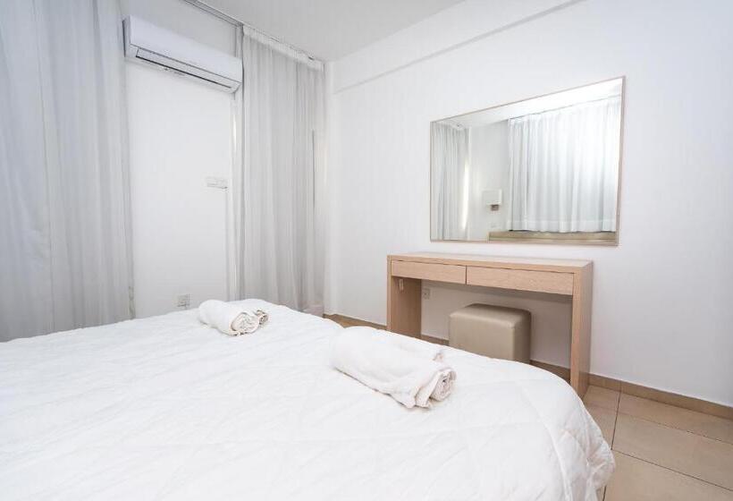 Flora Hotel Apartments