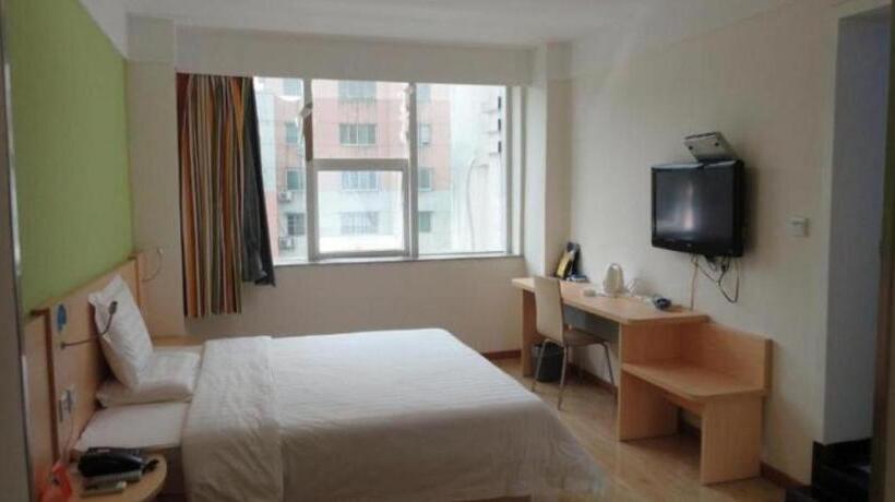 هتل 7 Days Inn Shangqiu Xiayi Kongzu Avenue
