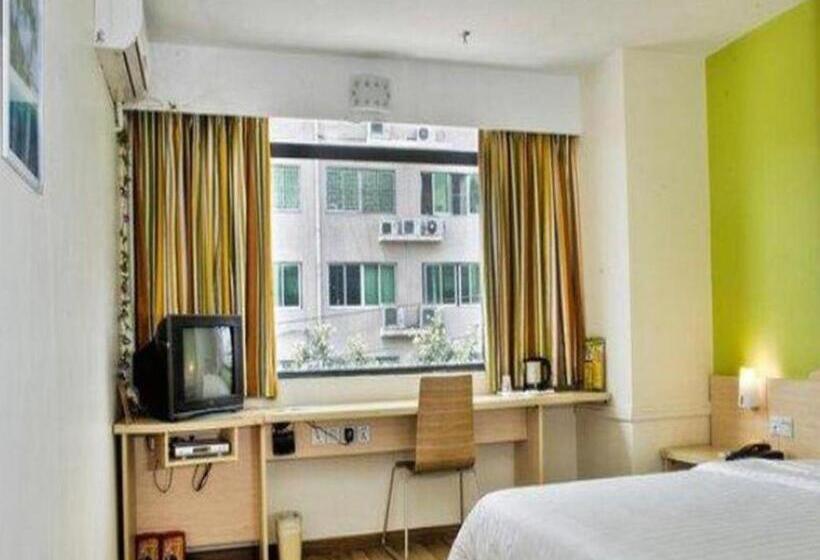 هتل 7 Days Inn Shangqiu Xiayi Kongzu Avenue