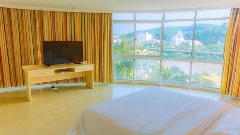 هتل 7 Days Inn Shangqiu Xiayi Kongzu Avenue