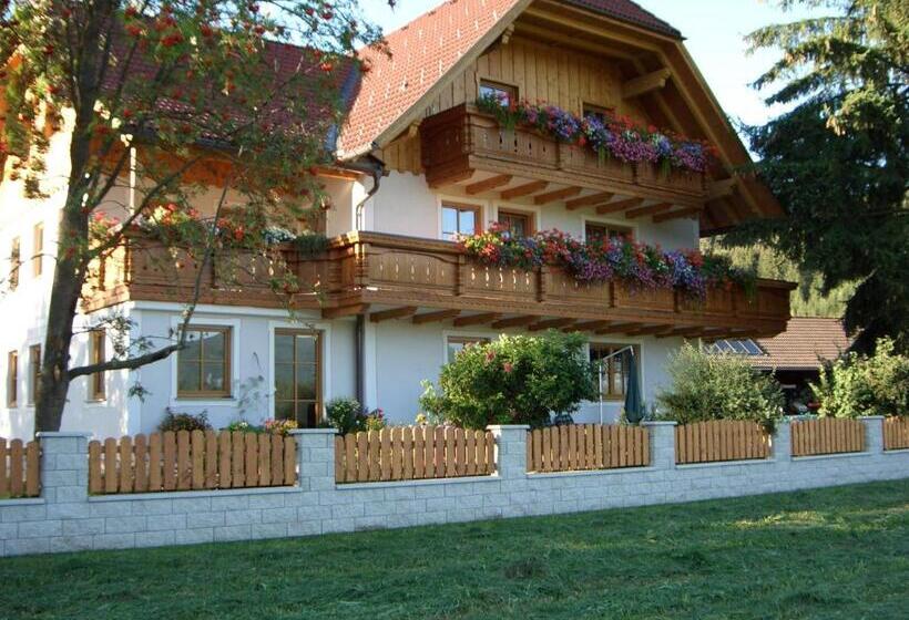 Отель Bio Bauernhof Schoberhof