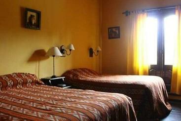 هتل Hosteria Buenavista