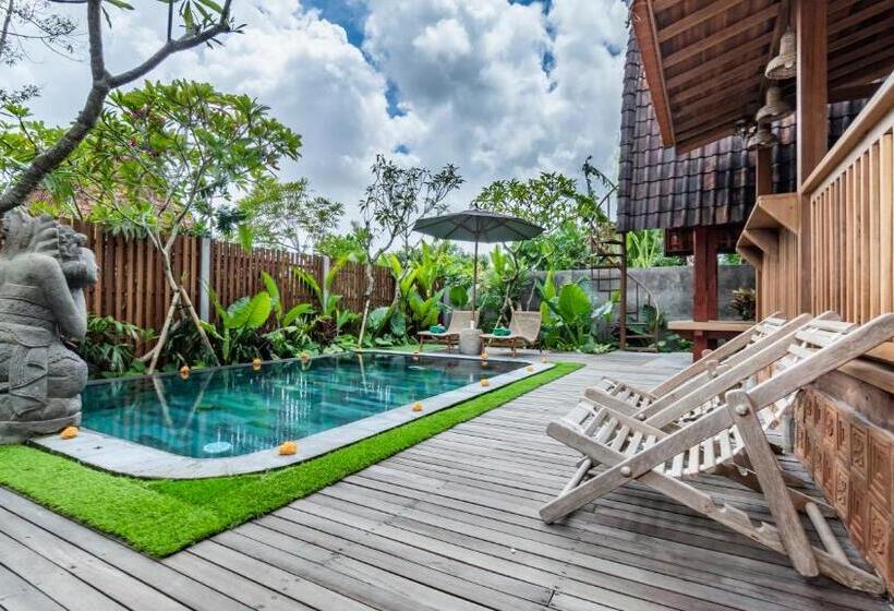 هتل Kirani Joglo Villa Bali By Mahaputra