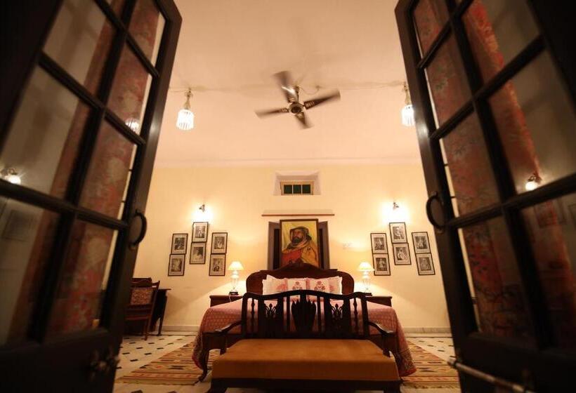 فندق Roop Niwas Kothi, Near Mandawa