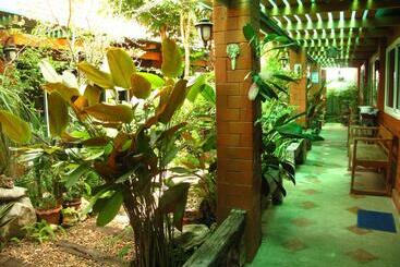 پانسیون P.y. Guest House