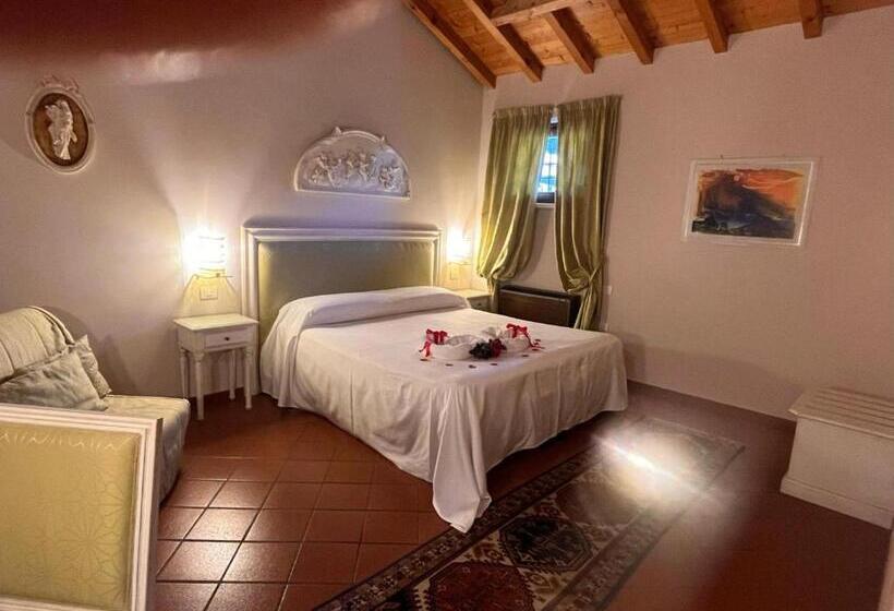 پانسیون Resort La Mola