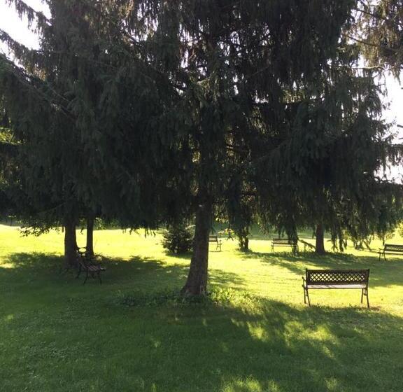 پانسیون Resort La Mola
