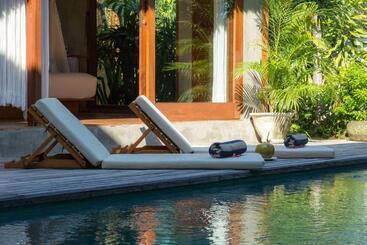 پانسیون Zin Berawa Villas & Bungalows