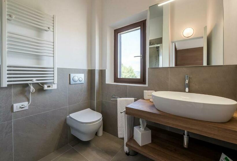 ベッドアンドブレックファースト Agriturismo La Collina Degli Olivi