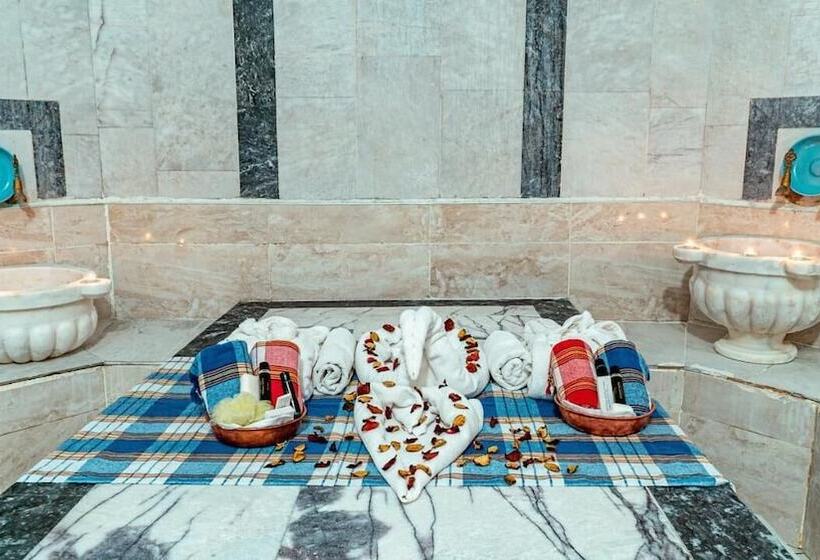 مبيت وإفطار Queen Thermal Resort Hotel & Spa