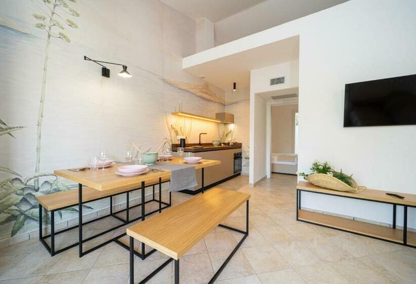 Elbitat Homes