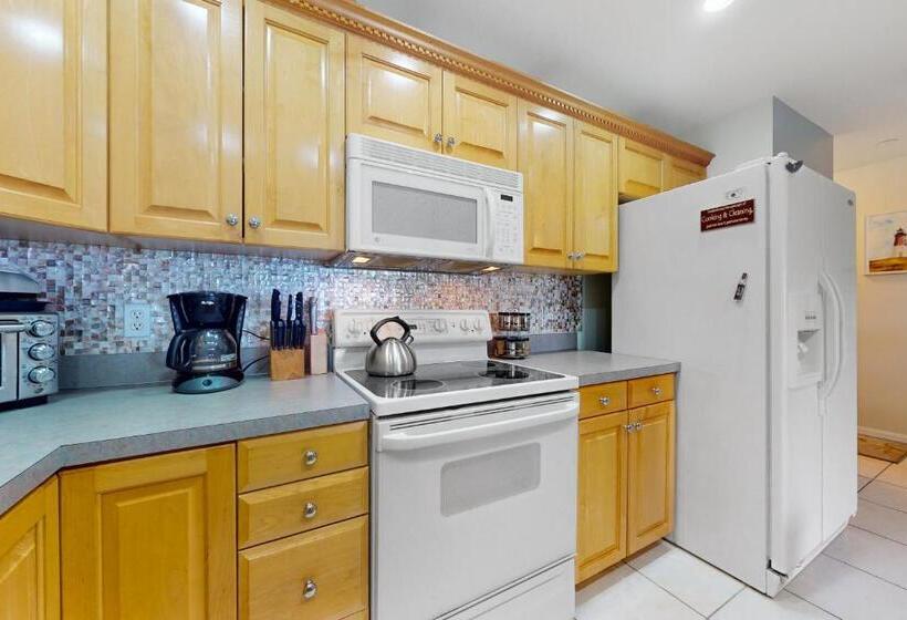 فندق Captain S Cove #207