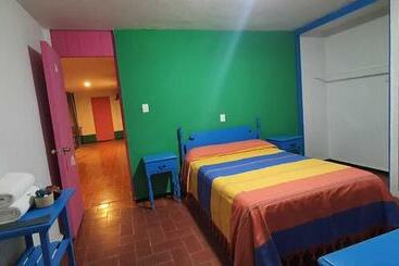 هتل Casa California