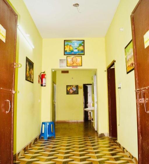 فندق Oyo Flagship 81203 Sai Kripa Guest House