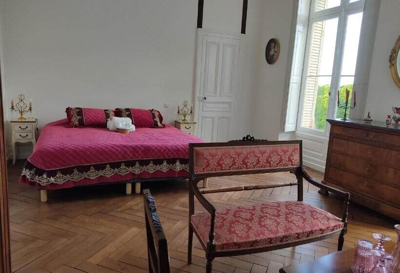 膳宿费 Chambres D Hôtes Au Château De Puycharnaud