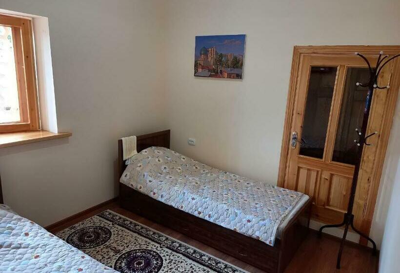 Rassom Hostel