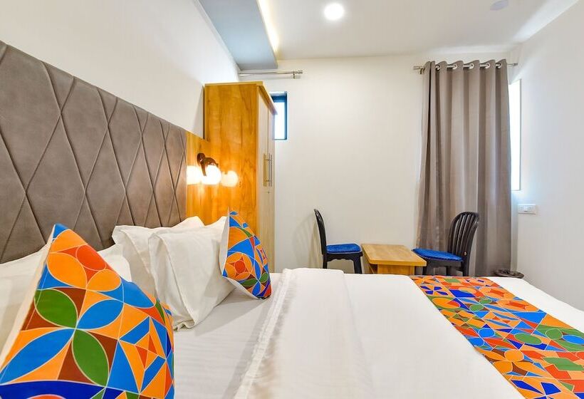 Fabhotel Royal City