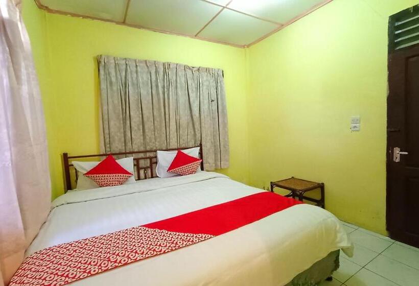 هتل Oyo 92503 Penginapan & Villa Sirait