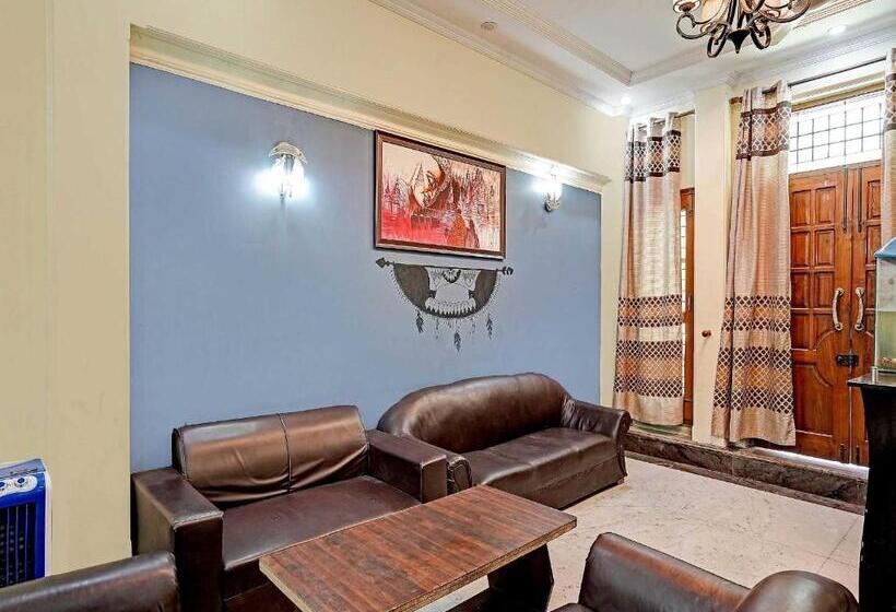 Hotel Oyo Flagship 81208 The Moonlight Residency