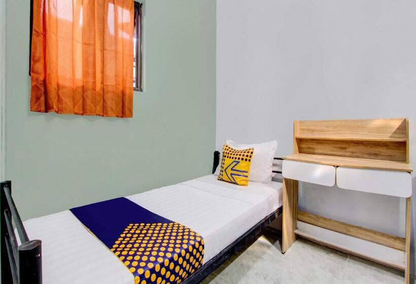 Отель Spot On 92490 Casa Homestay Syariah