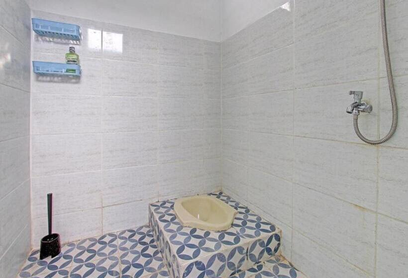 فندق Spot On 92490 Casa Homestay Syariah