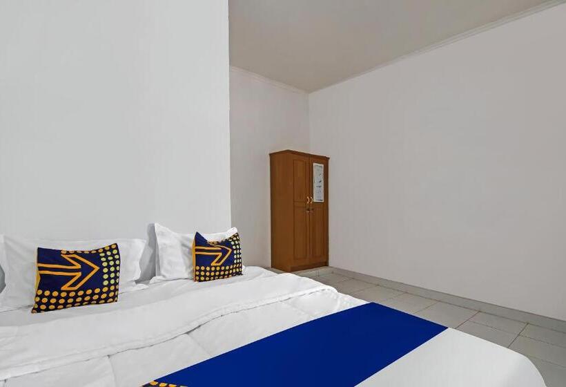 هتل Spot On 92498 Fanni Homestay