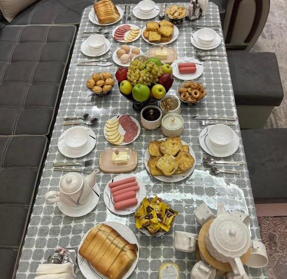 بنسيون Lazgo Castello