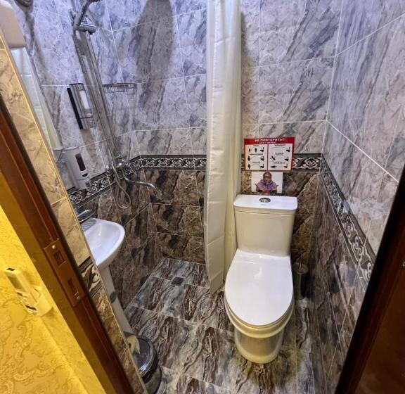 بنسيون Lazgo Castello