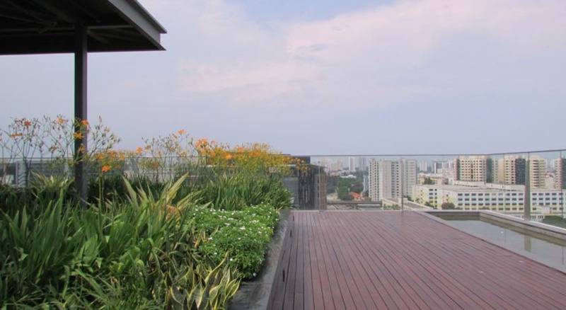 Aqueen Hotel Paya Lebar