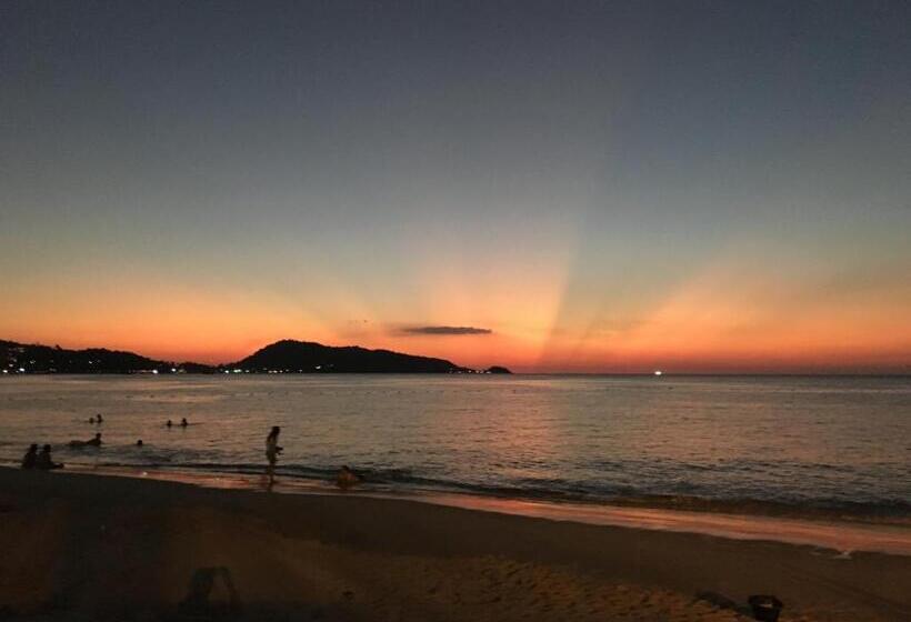 هتل Baan Andaman Sea Surf