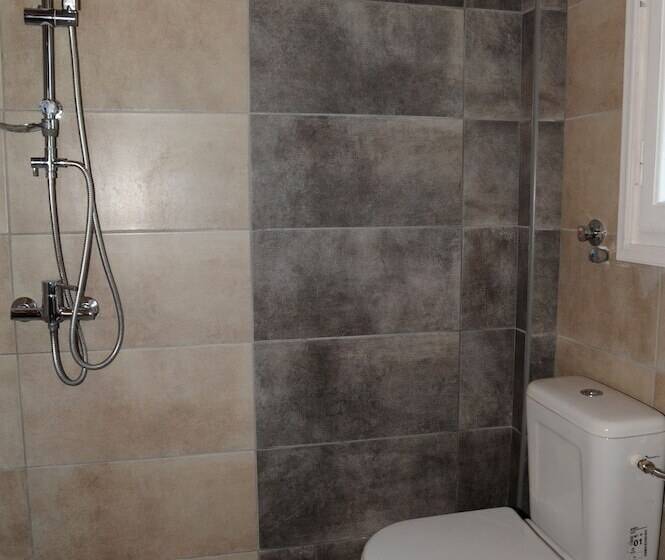 هتل Captains Studios & Apartments