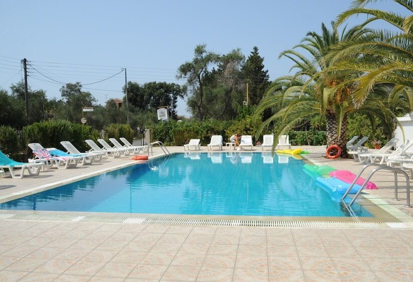 هتل Captains Studios & Apartments