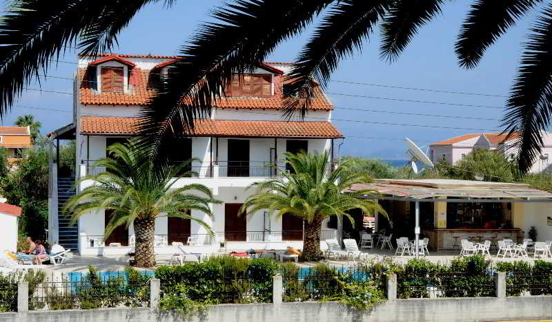 هتل Captains Studios & Apartments