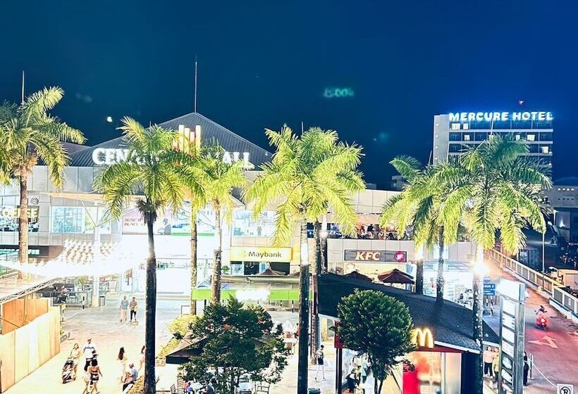 هتل Cenang Plaza Beach