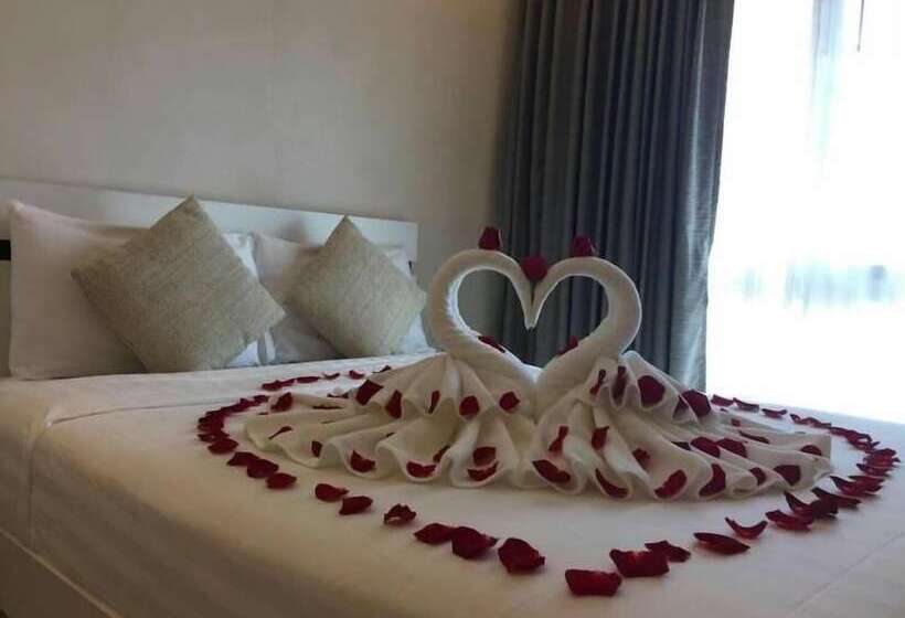 هتل De Richy Chiangmai