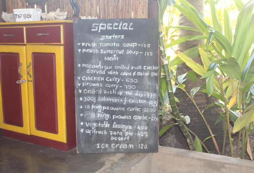 فندق Devocean Eco Adventure Lodge