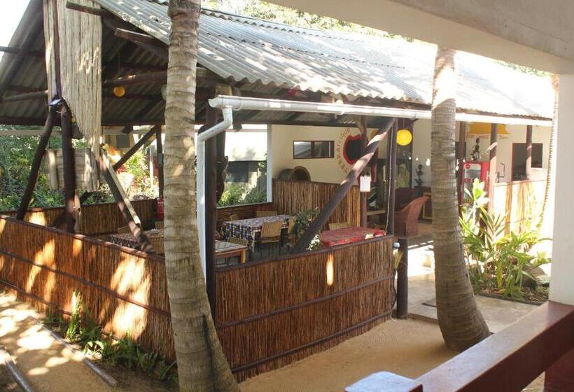 فندق Devocean Eco Adventure Lodge