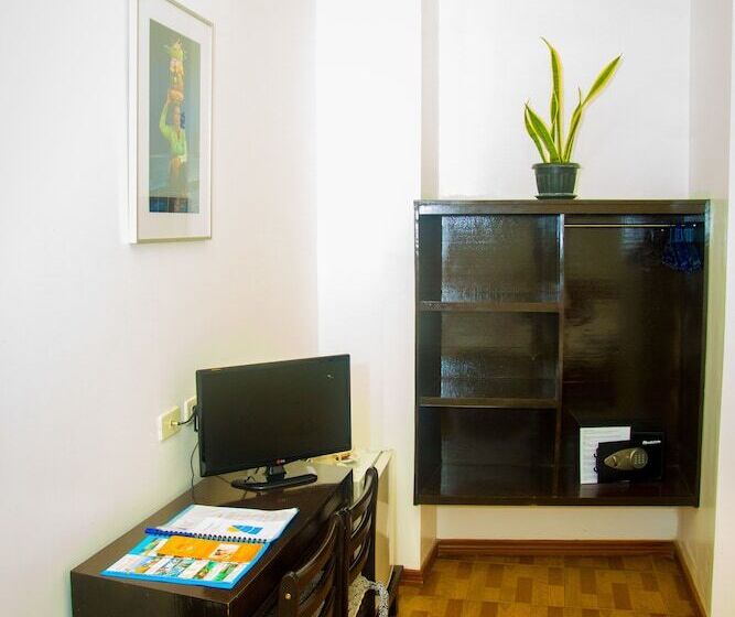 בית מלון כפרי Divegurus Boracay Beach Resort