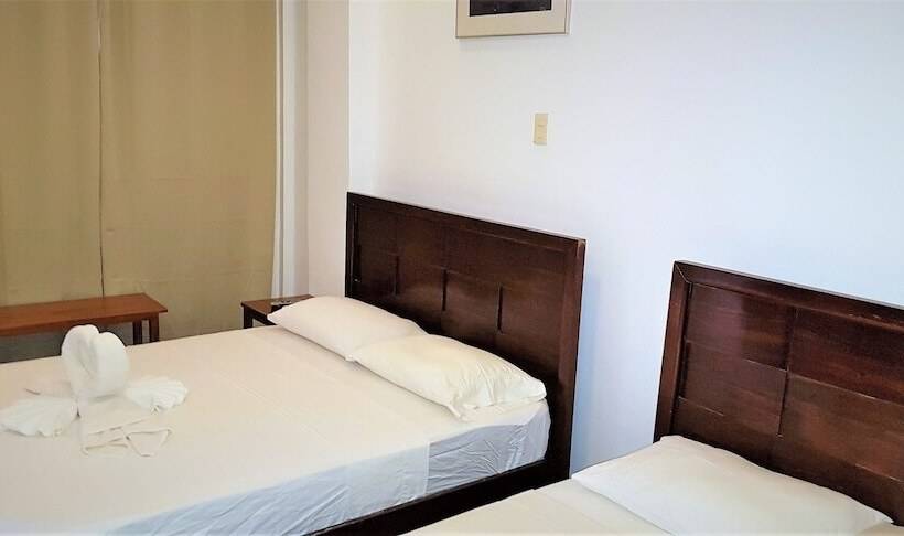 בית מלון כפרי Divegurus Boracay Beach Resort