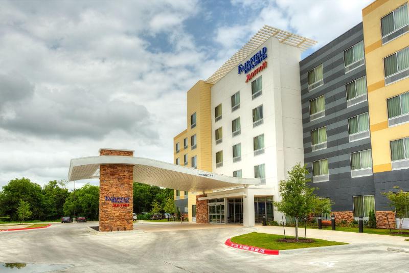 Отель Fairfield Inn & Suites By Marriott Austin San Marcos