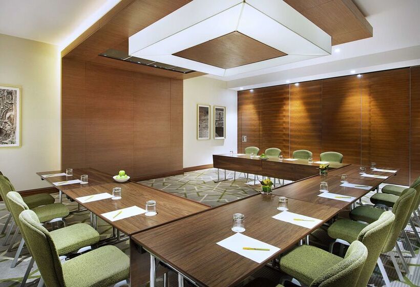 Fotos del hotel Hilton Garden Inn Dubai Al Muraqabat  Deira:  42