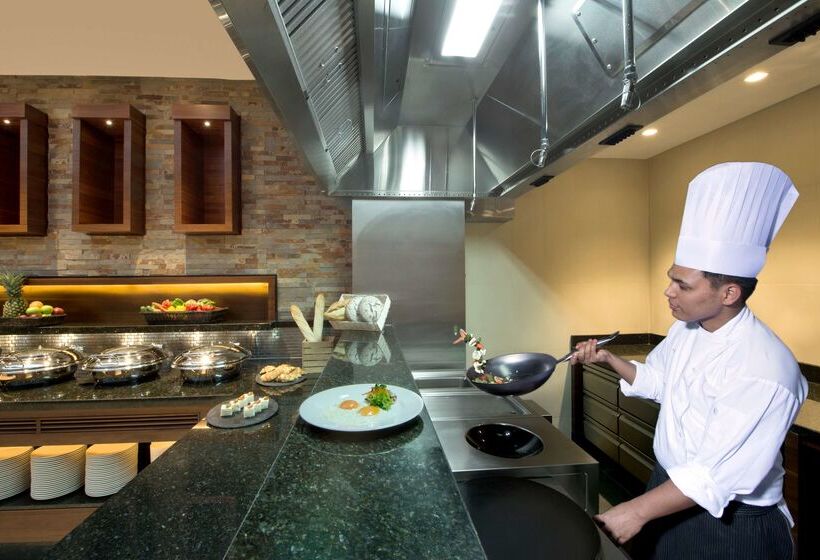 Fotos del hotel Hilton Garden Inn Dubai Al Muraqabat  Deira:  13