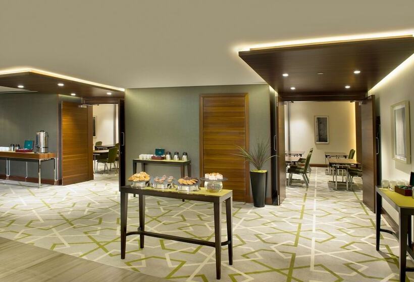 Fotos del hotel Hilton Garden Inn Dubai Al Muraqabat  Deira:  16
