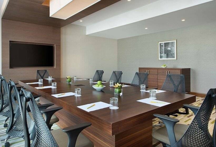 Fotos del hotel Hilton Garden Inn Dubai Al Muraqabat  Deira:  24